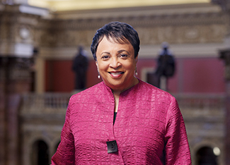 Carla Hayden portrait.